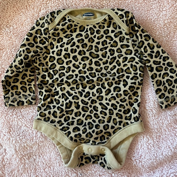 Old Navy outfit - Picture 2 of 5